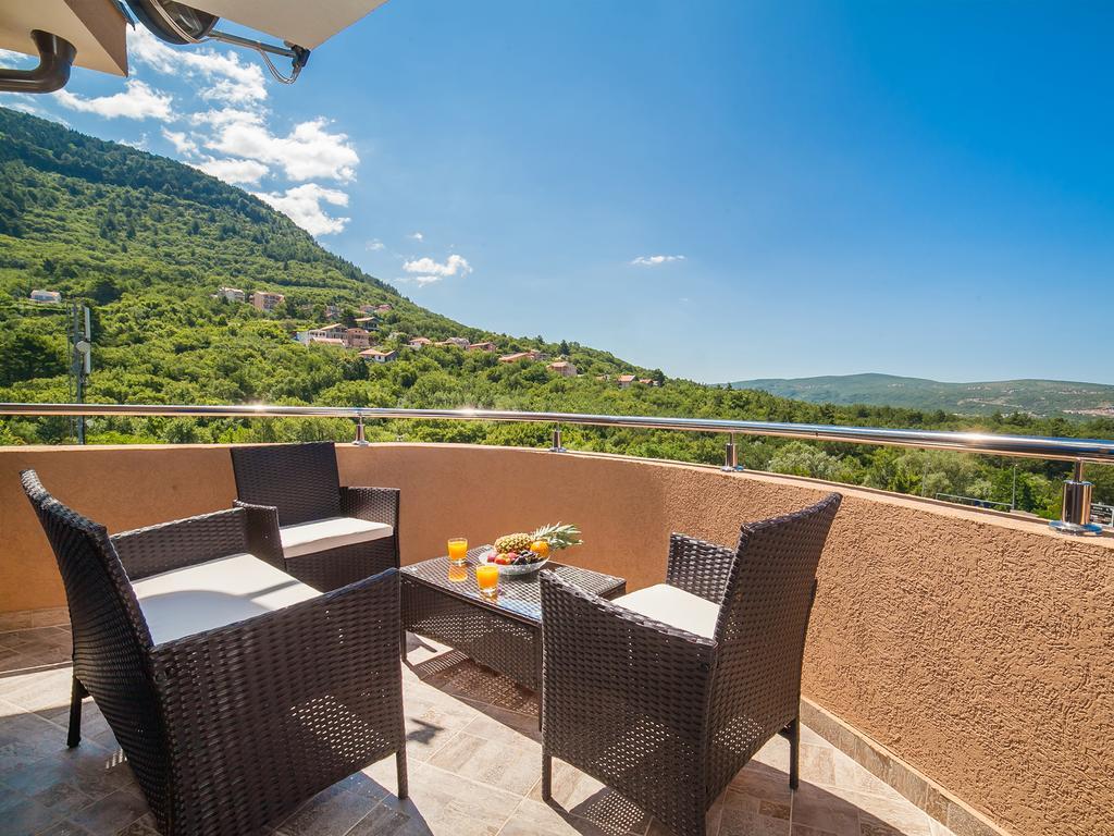 Apartments Urban Wild Kotor Bagian luar foto